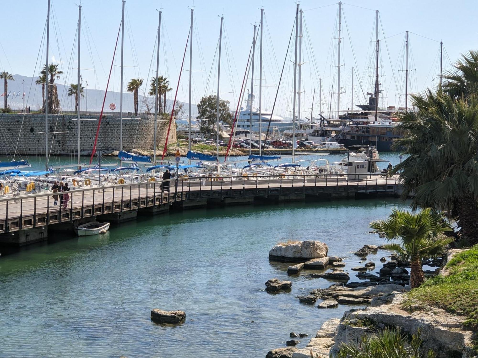 Harbor View Haven * Pireu